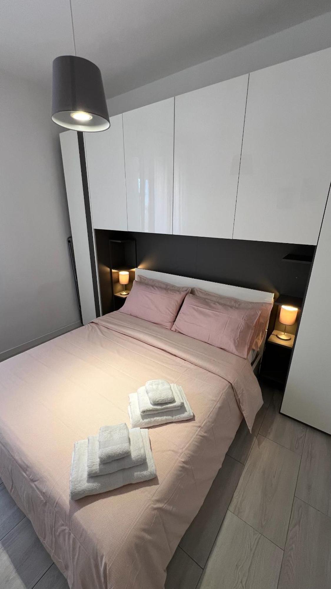 Rafael Milano - 10 Min From Linate Airport, Centrale Fs, Ospedale San Raffaele Leilighet Eksteriør bilde